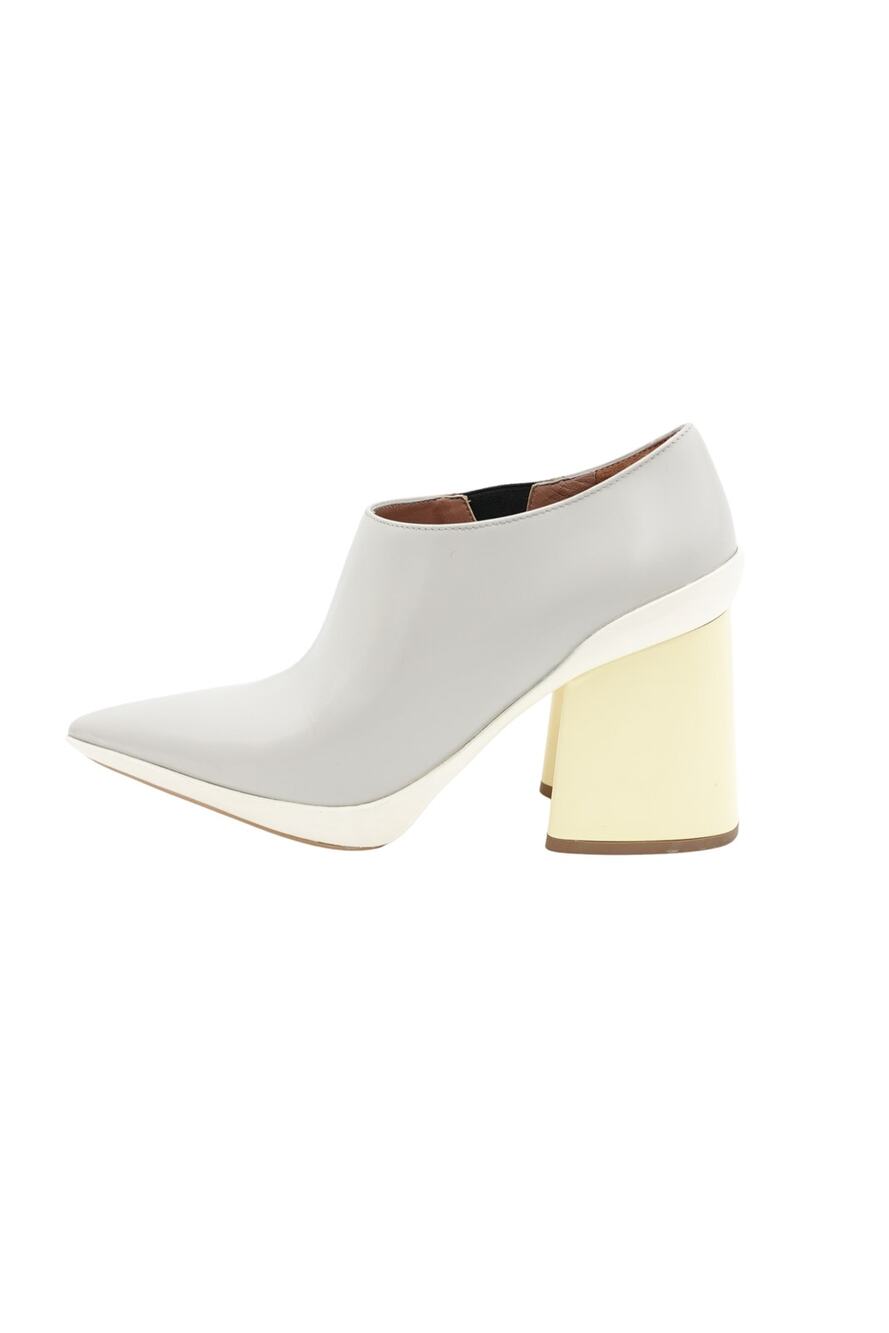 Marni Spring 2017 Color-Block Grey Leather Pointed Pump, Yellow Block Heel